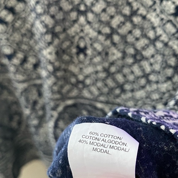 Women’s Lucky Brand Plus Size Navy Blue Paisley Print Scoop Neck Tee Size 1X - Picture 4 of 5